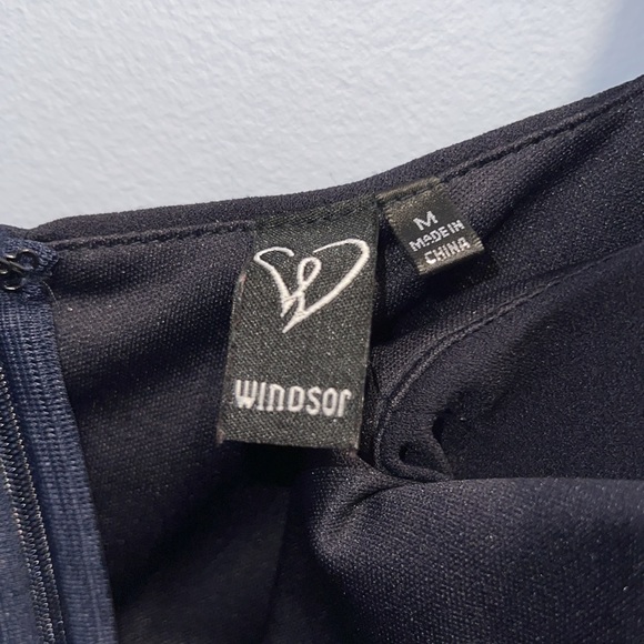 Navy windsor dress - Picture 9 of 9